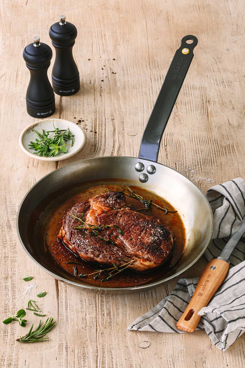 DE BUYER iron pan MINERAL B ELEMENT 28 cm frypan