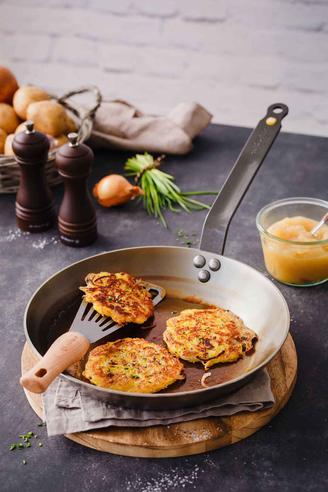 DE BUYER iron pan MINERAL B ELEMENT 28 cm frypan